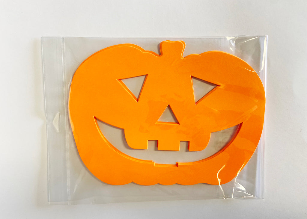 http://creativeshapesetc.com/cdn/shop/products/SE-6427_AstroSCJackOLantern_Bag_1024x1024.jpg?v=1669135131