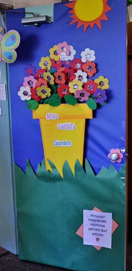 Teacher Appreciation door decor